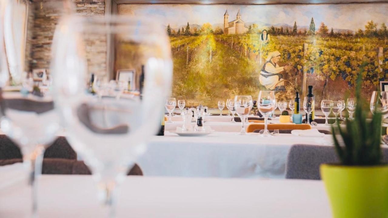 Wine Hotel Cesarica Međugorje Εξωτερικό φωτογραφία